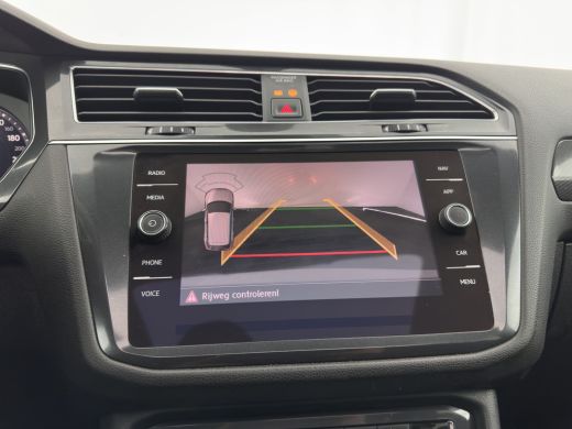 Volkswagen Tiguan Allspace 1.5 TSI R-line Highline Business (7-Pers.) (INCL-BTW) Aut * PANO | NAVI-FULLMAP | XENON | ALCANTA... ActivLease financial lease