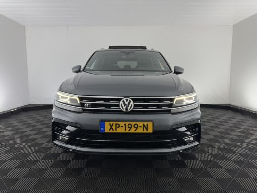 Volkswagen Tiguan Allspace 1.5 TSI R-line Highline Business (7-Pers.) (INCL-BTW) Aut * PANO | NAVI-FULLMAP | XENON | ALCANTA... ActivLease financial lease