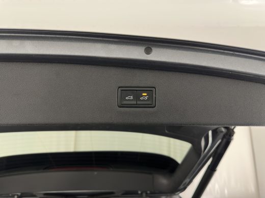 Volkswagen Tiguan Allspace 1.5 TSI R-line Highline Business (7-Pers.) (INCL-BTW) Aut * PANO | NAVI-FULLMAP | XENON | ALCANTA... ActivLease financial lease