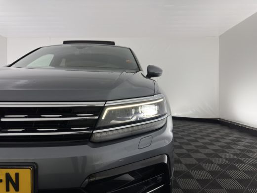 Volkswagen Tiguan Allspace 1.5 TSI R-line Highline Business (7-Pers.) (INCL-BTW) Aut * PANO | NAVI-FULLMAP | XENON | ALCANTA... ActivLease financial lease