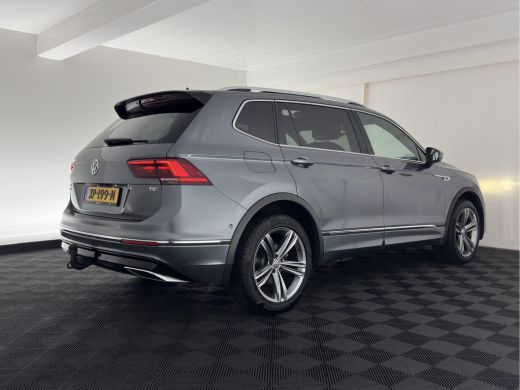 Volkswagen Tiguan Allspace 1.5 TSI R-line Highline Business (7-Pers.) (INCL-BTW) Aut * PANO | NAVI-FULLMAP | XENON | ALCANTA... ActivLease financial lease