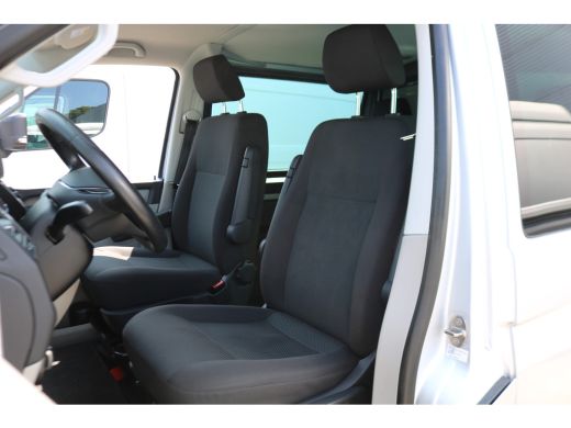 Volkswagen Transporter 2.0 TDI L2 H1 150pk DC 4-Motion Automaat Airco Led Trekhaak Camera ActivLease financial lease