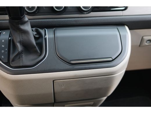 Volkswagen Transporter 2.0 TDI L2 H1 150pk DC 4-Motion Automaat Airco Led Trekhaak Camera ActivLease financial lease