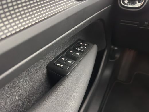 Volvo  XC40 Recharge Twin Plus (3-Fase) {SOH-91%} (INCL-BTW) Aut *LEATHER-ALCANTARA | DIGI-COCKPIT | FULL-LED... ActivLease financial lease