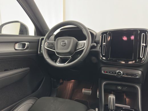 Volvo  XC40 Recharge Twin Plus (3-Fase) {SOH-91%} (INCL-BTW) Aut *LEATHER-ALCANTARA | DIGI-COCKPIT | FULL-LED... ActivLease financial lease