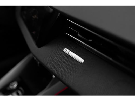 Audi A3 Sportback 30 TFSI S edition Camera achter | Trekhaak | Elek. stoel | Stoelverw. voor | Matrix LED... ActivLease financial lease