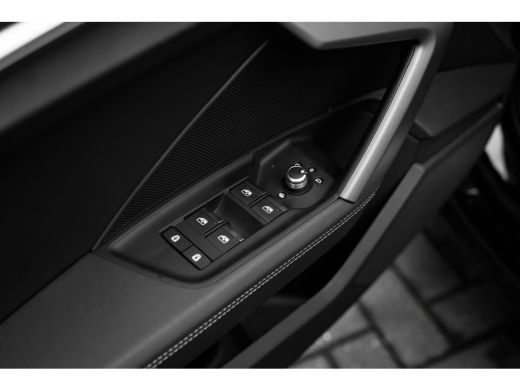 Audi A3 Sportback 30 TFSI S edition Camera achter | Trekhaak | Elek. stoel | Stoelverw. voor | Matrix LED... ActivLease financial lease