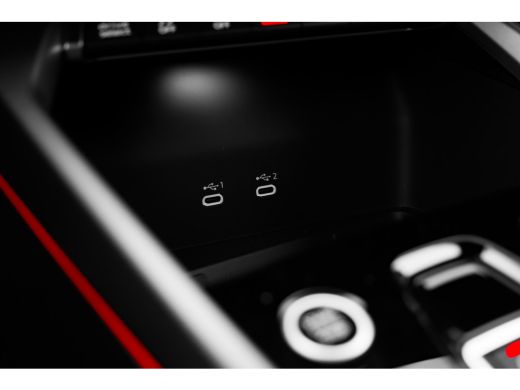 Audi A3 Sportback 30 TFSI S edition Camera achter | Trekhaak | Elek. stoel | Stoelverw. voor | Matrix LED... ActivLease financial lease