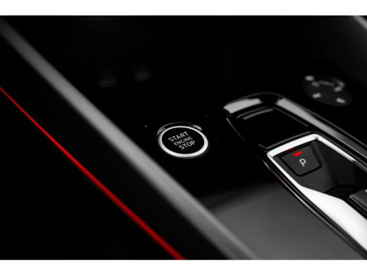 Audi A3 Sportback 30 TFSI S edition Camera achter | Trekhaak | Elek. stoel | Stoelverw. voor | Matrix LED... ActivLease financial lease