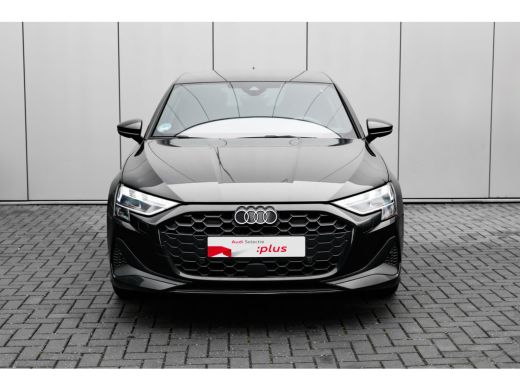 Audi A3 Sportback 30 TFSI S edition Camera achter | Trekhaak | Elek. stoel | Stoelverw. voor | Matrix LED... ActivLease financial lease