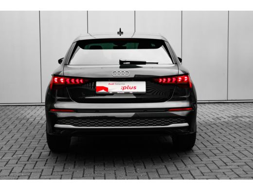 Audi A3 Sportback 30 TFSI S edition Camera achter | Trekhaak | Elek. stoel | Stoelverw. voor | Matrix LED... ActivLease financial lease