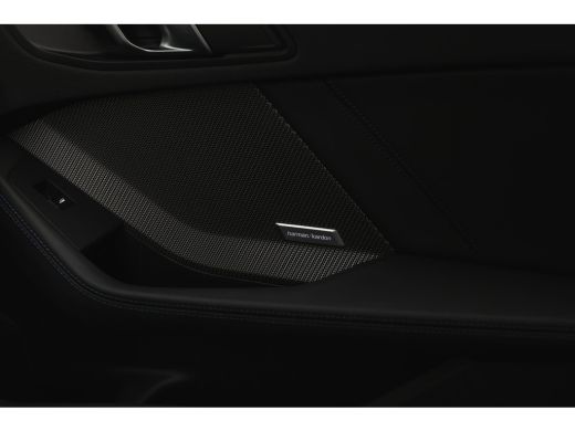 BMW 1 Serie 120 M Sport Automaat / Sportstoelen / Achteruitrijcamera / M Adaptief onderstel / Comfort Access ... ActivLease financial lease