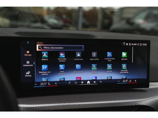 BMW 3 Serie Touring 320i M Sport Automaat / Panoramadak / Trekhaak / Sportstoelen / M Sportonderstel / Achter... ActivLease financial lease