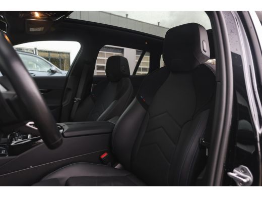 BMW 5 Serie Touring 530e M Sport Automaat / Panoramadak / Trekhaak / Achteruitrijcamera / M Sportonderstel / ... ActivLease financial lease