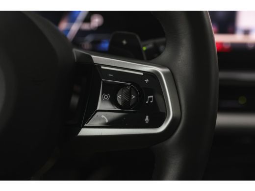 BMW 5 Serie Touring 530e M Sport Automaat / Panoramadak / Trekhaak / Achteruitrijcamera / M Sportonderstel / ... ActivLease financial lease