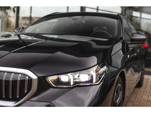BMW 5 Serie Touring 530e M Sport Automaat / Panoramadak / Trekhaak / Achteruitrijcamera / M Sportonderstel / ... ActivLease financial lease