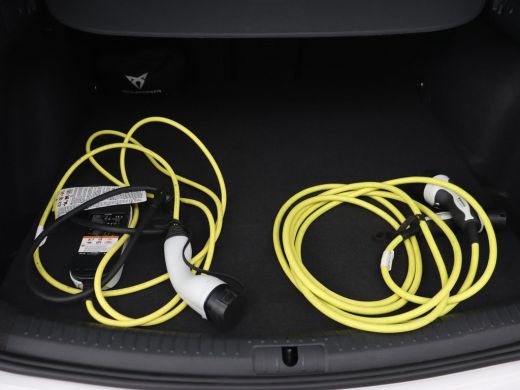 CUPRA Leon 1.4 eHybrid | Stoelverwarming | Carplay | Camera | Navigatie | Sfeerverlichting | Stuurverwarming... ActivLease financial lease