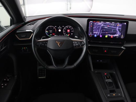 CUPRA Leon 1.4 eHybrid | Stoelverwarming | Carplay | Camera | Navigatie | Sfeerverlichting | Stuurverwarming... ActivLease financial lease