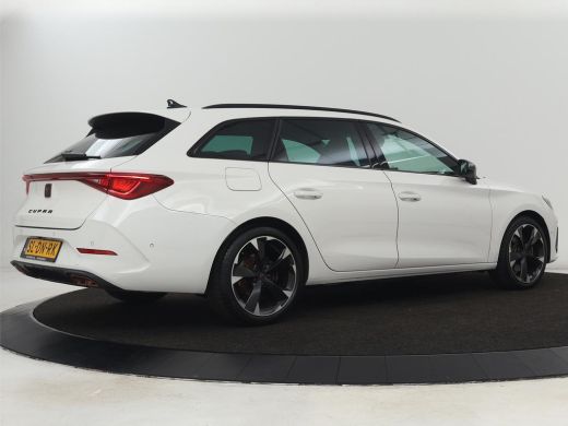 CUPRA Leon 1.4 eHybrid | Stoelverwarming | Carplay | Camera | Navigatie | Sfeerverlichting | Stuurverwarming... ActivLease financial lease