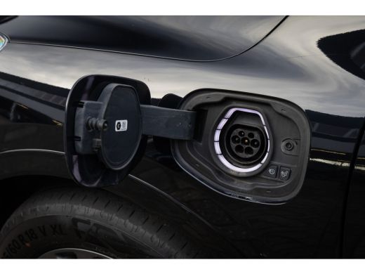 Ford Kuga 2.5 PHEV ST-Line | Trekhaak | 360 camera | Adap cruise | Stoel/stuur/voorruit verwarming | Apple ... ActivLease financial lease