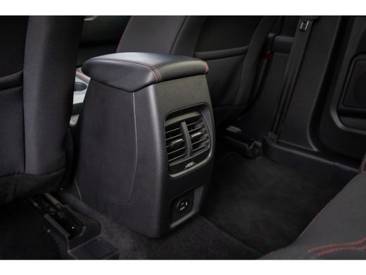 Ford Kuga 2.5 PHEV ST-Line | Trekhaak | 360 camera | Adap cruise | Stoel/stuur/voorruit verwarming | Apple ... ActivLease financial lease