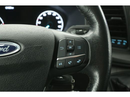 Ford Transit Custom 300 2.0 TDCI L2H1 | DC | Airco | Cruise | Carplay | Trekh. | Navi | Parkeersens. ActivLease financial lease