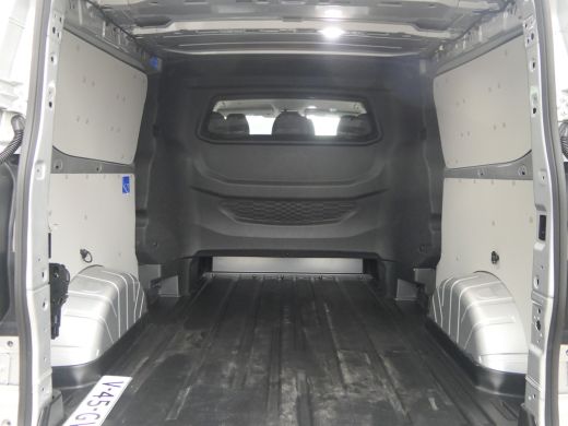 Ford Transit Custom 320 2.0 TDCI 136pk Automaat L2H1 Limited DC Dubbele Cabine | Trekhaak | 6-Persoons ! | Stoelverwa... ActivLease financial lease