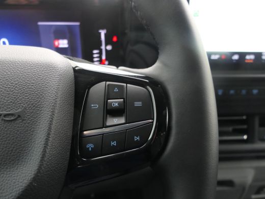 Ford Transit Custom 320 2.0 TDCI 136pk Automaat L2H1 Limited DC Dubbele Cabine | Trekhaak | 6-Persoons ! | Stoelverwa... ActivLease financial lease