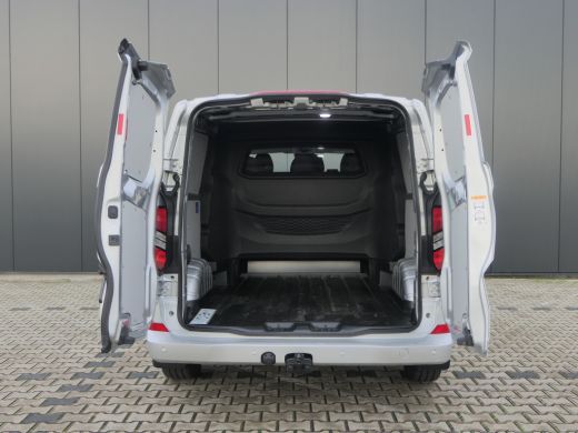 Ford Transit Custom 320 2.0 TDCI 136pk Automaat L2H1 Limited DC Dubbele Cabine | Trekhaak | 6-Persoons ! | Stoelverwa... ActivLease financial lease