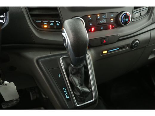 Ford Transit Custom 340 2.0 TDCI L2H1 | DC | Aut. | Airco | Cruise | Camera | 2xSchuifdeur | Carplay | Navi | Trekh. ... ActivLease financial lease