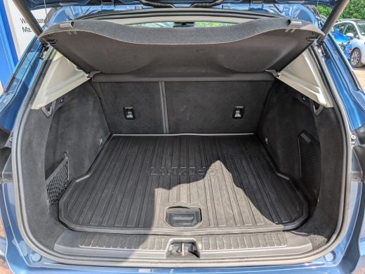 Lynk & Co 01 1.5 262PK Plug-in Hybrid Alarmsysteem | Apple Carplay/Android Auto|telefoonintegratie premium | C... ActivLease financial lease