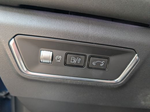 Lynk & Co 01 1.5 262PK Plug-in Hybrid Alarmsysteem | Apple Carplay/Android Auto|telefoonintegratie premium | C... ActivLease financial lease