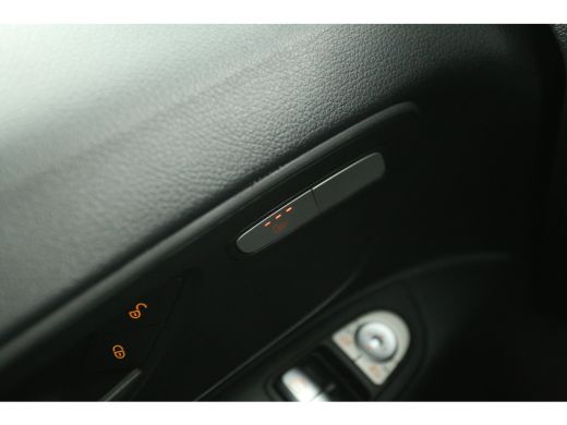 Mercedes-Benz Vito 114 CDI Lang | Automaat | Airco | Cruise | 3-Zits | Camera | Carplay | Navi | Stoelverw. | Parkee... ActivLease financial lease