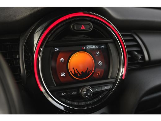 Mini One One pepper / LED / Stoelverwarming / Airconditioning / Multifunctioneel stuurwiel ActivLease financial lease