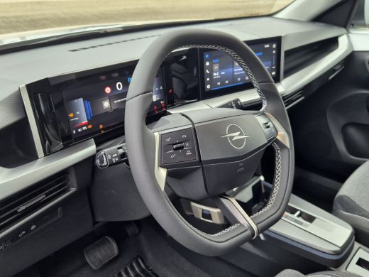 Opel Frontera Edition | LED koplampen | Parkeersensoren achter ActivLease financial lease