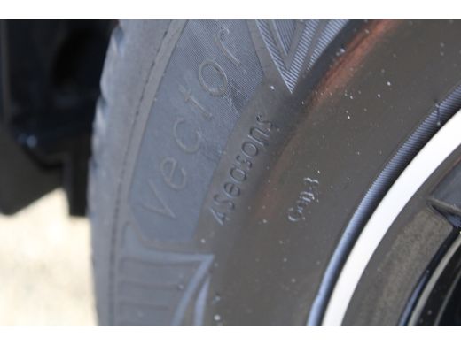 Peugeot 2008 1.2 PureTech Allure Pack | Automaat | Navi by app | Camera | 3D Instrumentenpaneel | Apple carpla... ActivLease financial lease