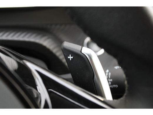 Peugeot 2008 1.2 PureTech Allure Pack | Automaat | Navi by app | Camera | 3D Instrumentenpaneel | Apple carpla... ActivLease financial lease