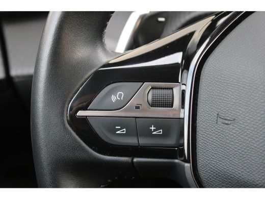 Peugeot 2008 1.2 PureTech Allure Pack | Automaat | Navi by app | Camera | 3D Instrumentenpaneel | Apple carpla... ActivLease financial lease