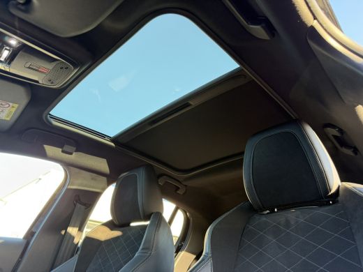 Peugeot 208 GT Pack Alcantara Sportstoelen | Stoeverwarming | Panorama dak | Cruise Control | Airco | NAVI Fu... ActivLease financial lease