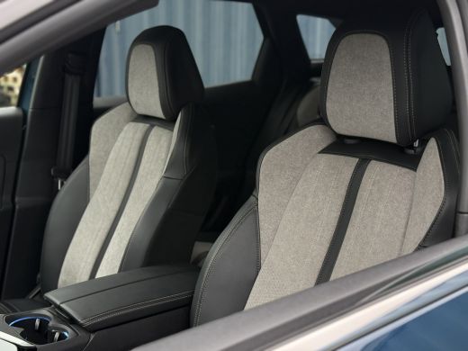 Peugeot 3008 1.6 HYbrid 225 GT | Achteruitrijcamera | Cruise control adaptief met Stop&Go | DAB ontvanger ActivLease financial lease