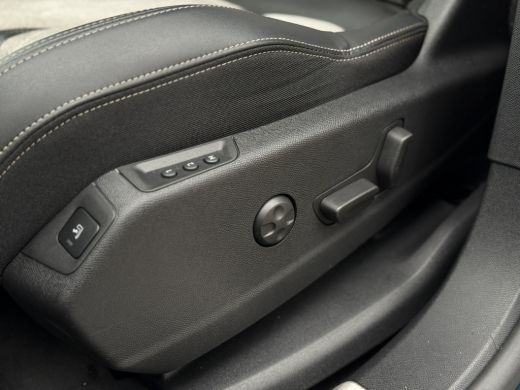 Peugeot 3008 1.6 HYbrid 225 GT | Achteruitrijcamera | Cruise control adaptief met Stop&Go | DAB ontvanger ActivLease financial lease