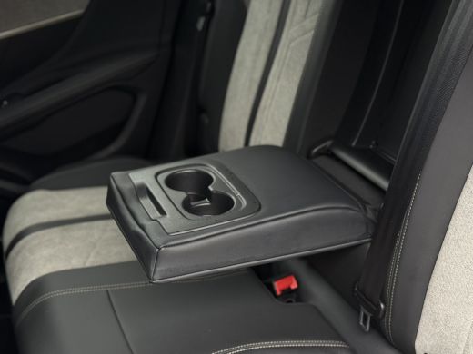 Peugeot 3008 1.6 HYbrid 225 GT | Achteruitrijcamera | Cruise control adaptief met Stop&Go | DAB ontvanger ActivLease financial lease