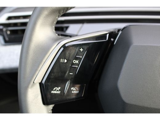 Peugeot e-3008 Allure Avantage 210 73 kWh | Automaat | Navigatie | Camera | Fase 3 laden | BTW | 2025 | 2.000km | ActivLease financial lease