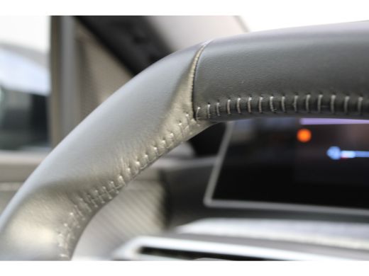 Peugeot e-3008 Allure Avantage 210 73 kWh | Automaat | Navigatie | Camera | Fase 3 laden | BTW | 2025 | 2.000km | ActivLease financial lease