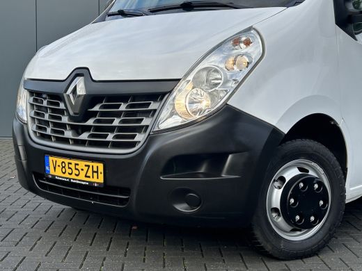 Renault Master T35 2.3 dCi 131 PK / L4H1 / 1e EIG / 5 METER LAADBAK / 3 TONS TREKHAAK / 77.052 KM !! / AIRCO / C... ActivLease financial lease