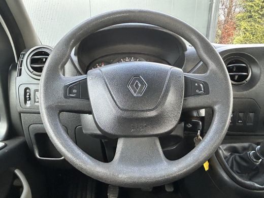 Renault Master T35 2.3 dCi 131 PK / L4H1 / 1e EIG / 5 METER LAADBAK / 3 TONS TREKHAAK / 77.052 KM !! / AIRCO / C... ActivLease financial lease