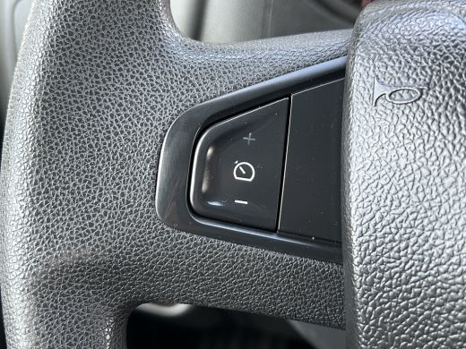 Renault Master T35 2.3 dCi 131 PK / L4H1 / 1e EIG / 5 METER LAADBAK / 3 TONS TREKHAAK / 77.052 KM !! / AIRCO / C... ActivLease financial lease