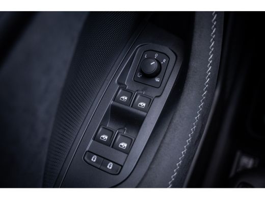 Skoda Kodiaq 1.5 TSI PHEV Sportline Business | Lichtmetalen velgen 20" | Trekhaak uitklapbaar | Verlichte gril... ActivLease financial lease