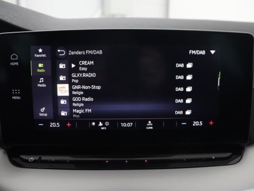 Skoda Octavia 1.0 e-TSI Sport | Trekhaak | Carplay | Navigatie | Sportstoelen | Full LED | 18'' | Parkeerhulp |... ActivLease financial lease