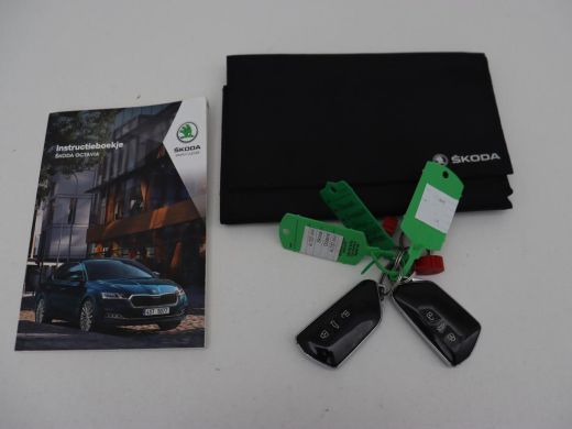 Skoda Octavia 1.0 e-TSI Sport | Trekhaak | Carplay | Navigatie | Sportstoelen | Full LED | 18'' | Parkeerhulp |... ActivLease financial lease